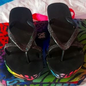 Heeled shoes with color zebra print